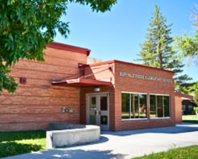 Front entrance to Buffalo Ridge elementary school